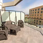 Luxury 3-Bed Apt With Private Pool & Sea Views In Central Kyrenia