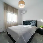 Stavri De\'Lux Apartment