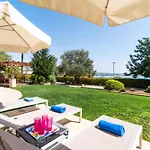 Villa Demiana By Ezoria Villas