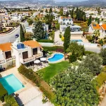 Villa Demiana By Ezoria Villas