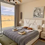 Sea View Suites By The Coast