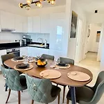 Relaxing Penthouse Suites By The Sea