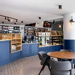 Priscilla Studios With Seaview In Caesar Blue Resort, Breakfast & Lunch Possible, Gym With Sauna And Heated Swimming Pool