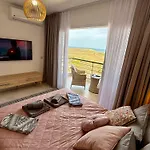 Tranquil Suites By The Sea