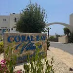 Cozy Coral Bay Studio By The Sea