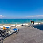 Emerald Beach Villa