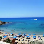Theano Apartment