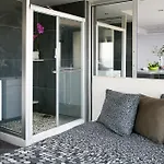 Koralli City Sea Business Suites