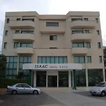 Isaac Aparthotel