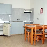 DebbieXenia Hotel Apartments Annex