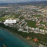 Dasoudi Beachfront Apartment