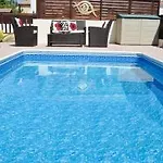 Oceanview Luxury Villa 101