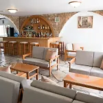 Le Village Hotel