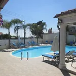 Tsialis Hotel Apartments