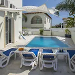Villa Raflia