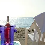 Poseidonia Beach Hotel