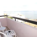 Mackenzie Beach Hotel & Aparment