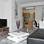 Argaka 1 Bedroom Apartment - Private Heated Jacuzzi - Large Communal Pool