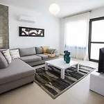 Olivia Villa 63