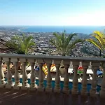 Villa Atlantis