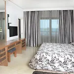 Palm Beach Hotel & Bungalows