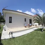 Eve Pissouri Soultanina Villa