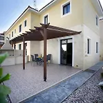 Valentina Townhouse