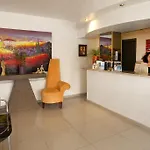 The Palms Hotel Apartments