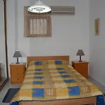 Kanarinis Apartments