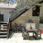 Romios Apartments