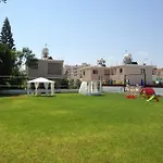 Maricosta Villas