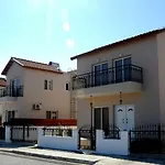 Maricosta Villas