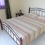 Kimonos Guesthouse