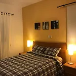 Schoenes 3 Zimmer Apartment, Meerblick, Pool, Freies Wlan