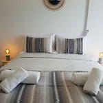 Larnaka Seaview Luxury Suites