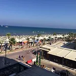 Larnaka Seaview Luxury Suites
