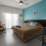 Coral Bay Sea Breeze Apartments - 3 Bedroom Apartment