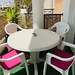 Beautiful Apartment Near The Sea