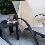 Silver Apartment