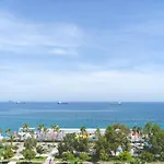 Just A Seaview Apt. * Top Location * City Center *