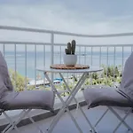 Just A Seaview Apt. * Top Location * City Center *
