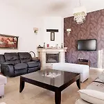 Hera Kyrenia Bb