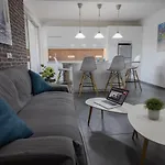 Poseidon Apartment By Michalis