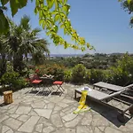 Liora Suite