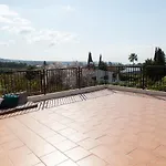 Coral Bay Sunkiss Villa