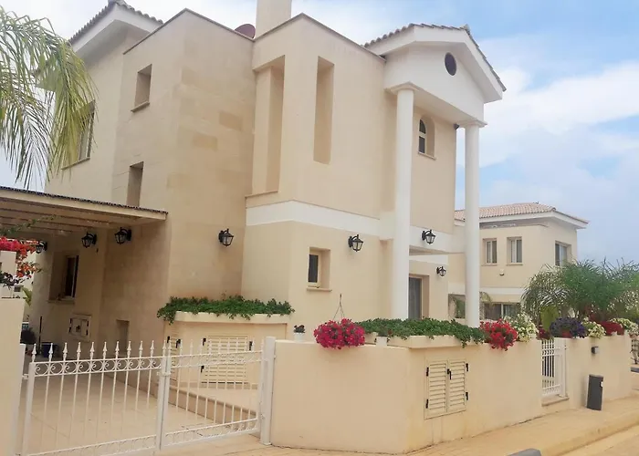 Anthorina Villa 13