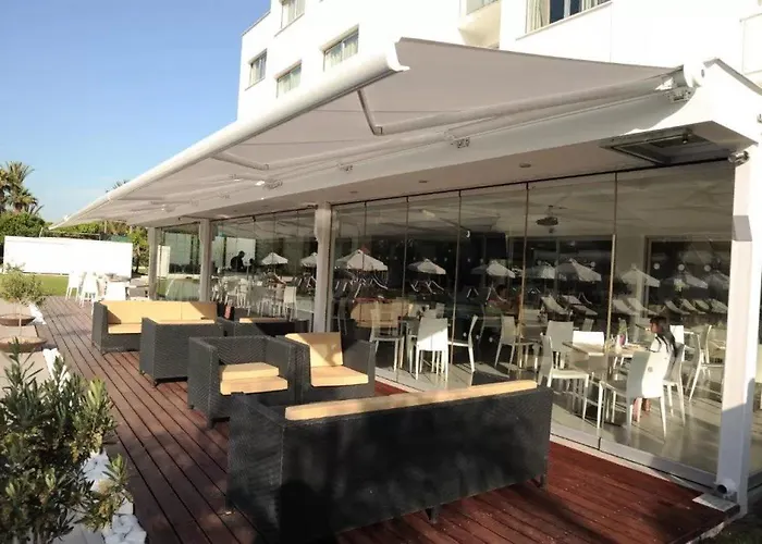 Frixos Suites Hotel Apts