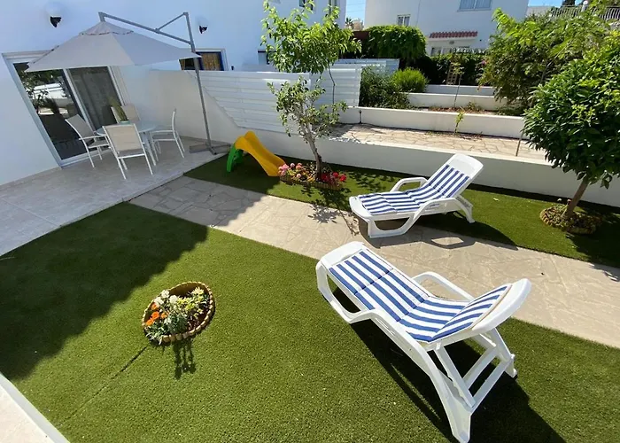 Fig Tree Beach Houses In The Heart Of Protaras
