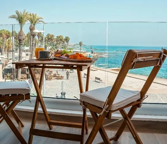 Cosea Living: Seaside Deluxe Suite In Harbour 107B
