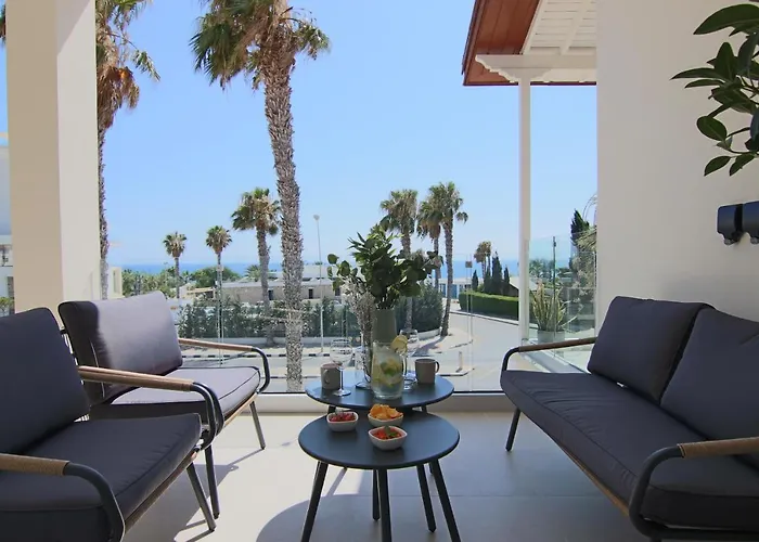 Phaedrus Living: Seaview Luxury Flat Limnaria 151